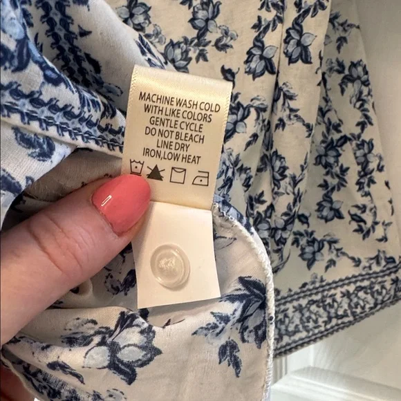 Max Studio Blue Floral Blouse - Picture 8 of 8